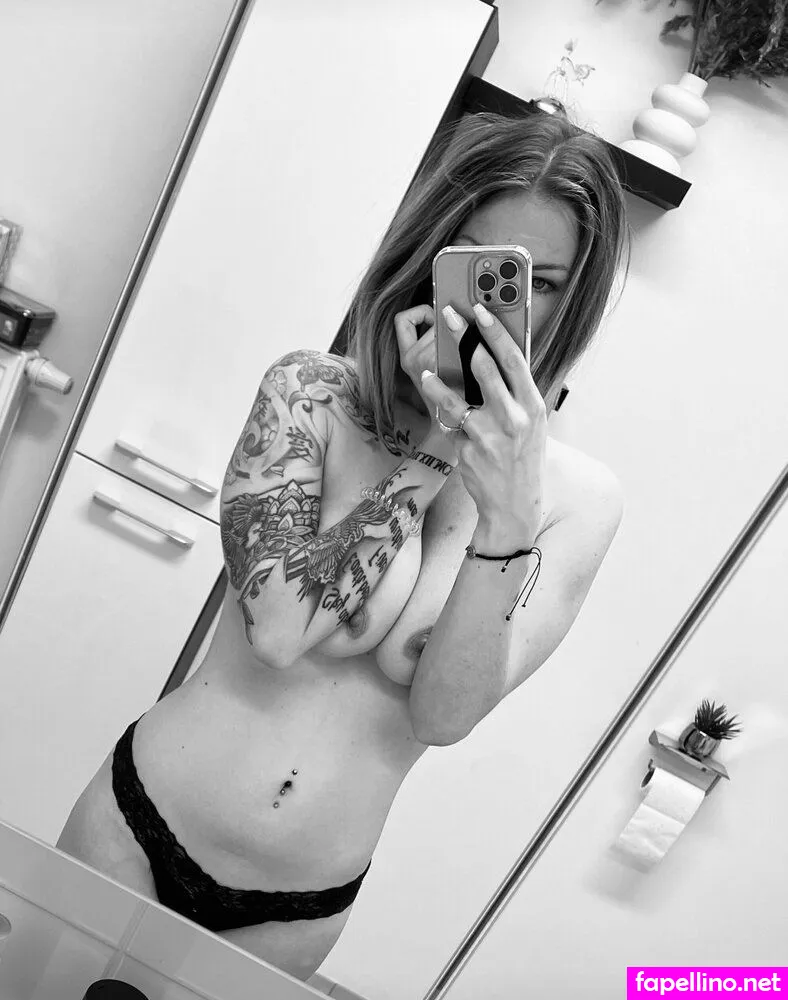 Yvii93 Nude Leaked OnlyFans Photo #0cvebtldgA