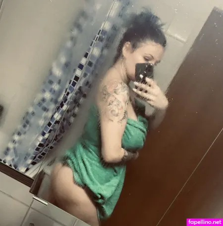 Yvii93 OnlyFans Thumbnail #OUvFvpHwLD