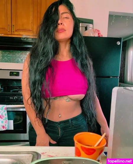Yvonekiss OnlyFans Thumbnail #xRUykUBvzo