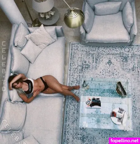 Yvonlcr OnlyFans Thumbnail #zJXCf6UtWs