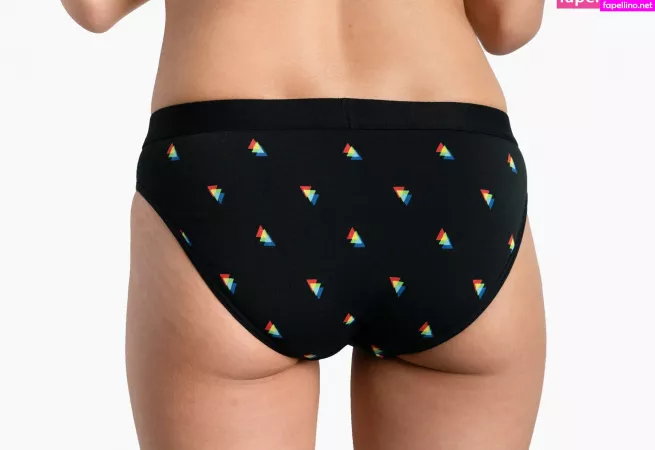 Yvonne Ho OnlyFans Thumbnail #3NkJaJZtH3