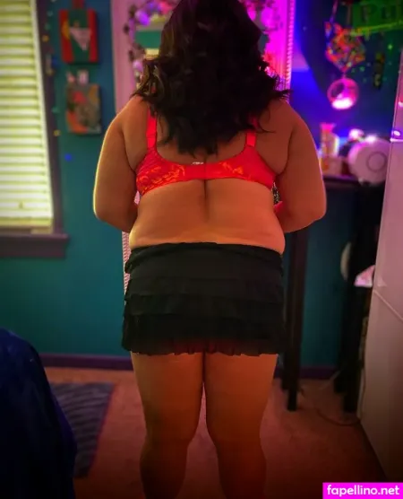 Yvr Renee4u OnlyFans Thumbnail #Exb6McaE8S