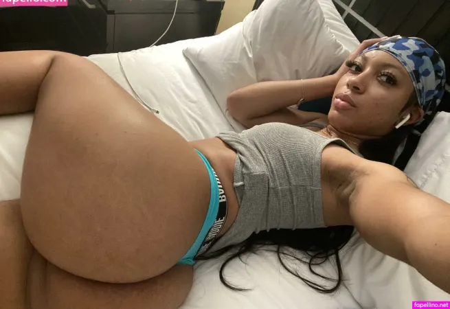 Yyell0wb0nee Main Profile Photo