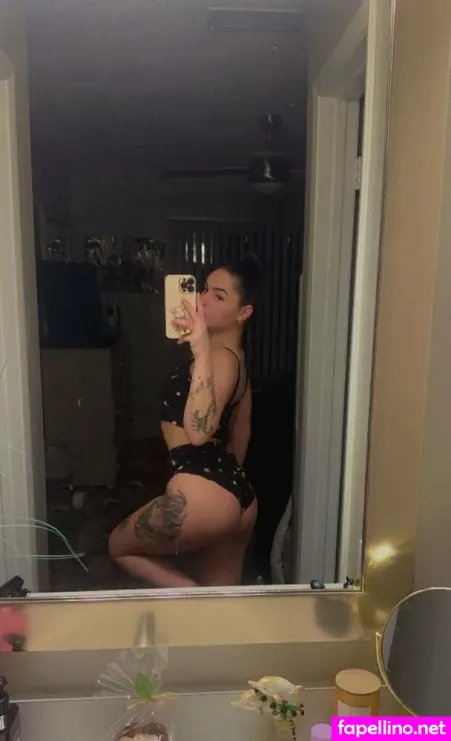 Z0tayl0r OnlyFans Thumbnail #UiDS4xpkWW