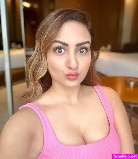 Zaara Yesmin OnlyFans Thumbnail #9pReqwb6YV