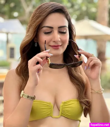 Zaara Yesmin OnlyFans Thumbnail #HV4OHdWN3s