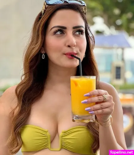 Zaara Yesmin OnlyFans Thumbnail #HhewGTBaHf