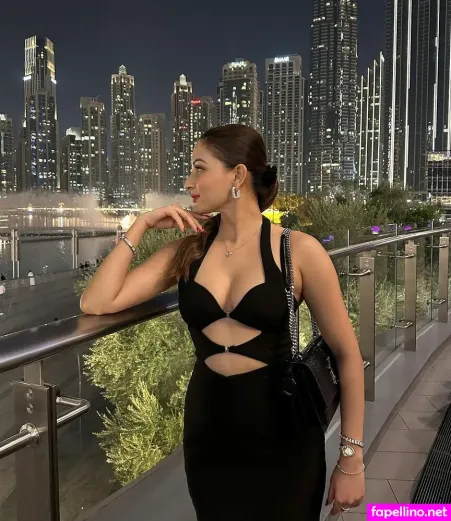 Zaara Yesmin OnlyFans Thumbnail #Hhk5oCHSH7