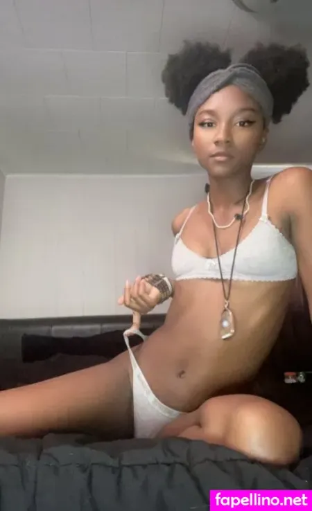 Zaelas OnlyFans Thumbnail #4ISCwbQ4cl