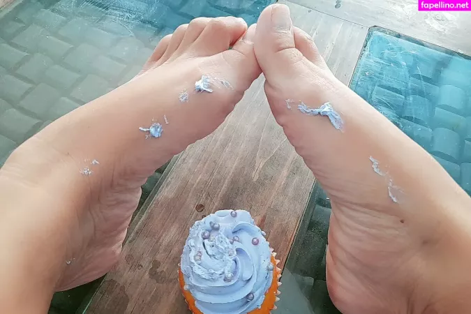 Zafiro Feet18 OnlyFans Thumbnail #Akpb6Vfk6S