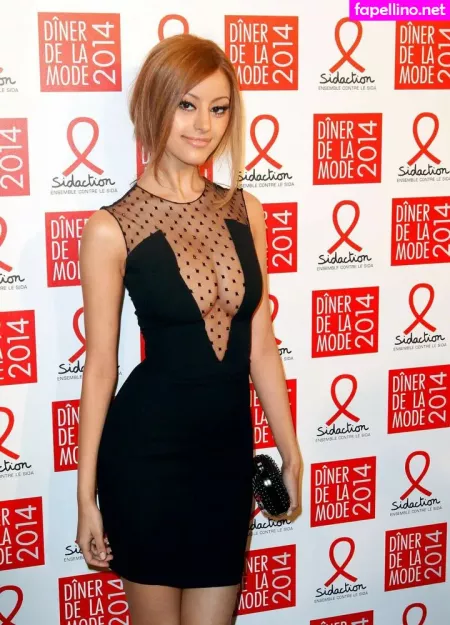 Zahia Dehar OnlyFans Thumbnail #bbhNtRQlC1