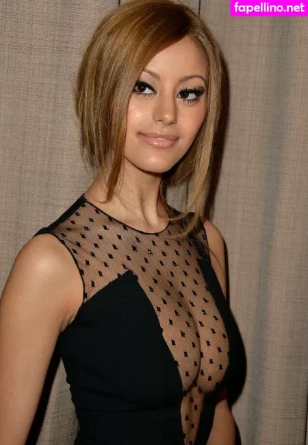 Zahia Dehar OnlyFans Thumbnail #iik87xD8RG