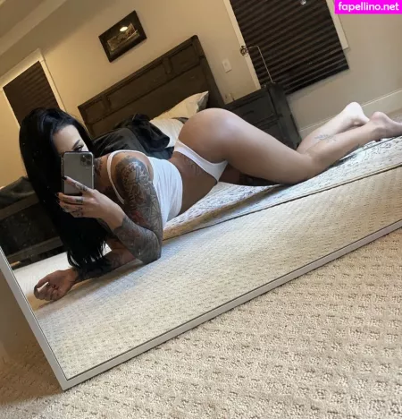 Zahra Schreiber OnlyFans Thumbnail #QFg1wpT6Jr