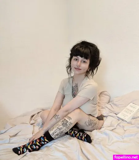 Zainab OnlyFans Thumbnail #CjJAkAE9eS