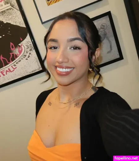 Zaira Lissette OnlyFans Thumbnail #0XtPIAOmOL