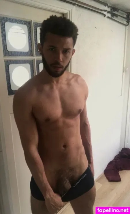 Zakariasan OnlyFans Thumbnail #V8CrWQFVCY