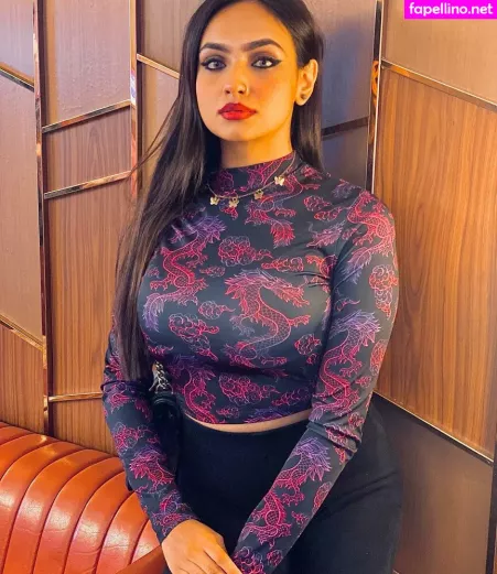 Zamilah N OnlyFans Thumbnail #0a2f2AMZui