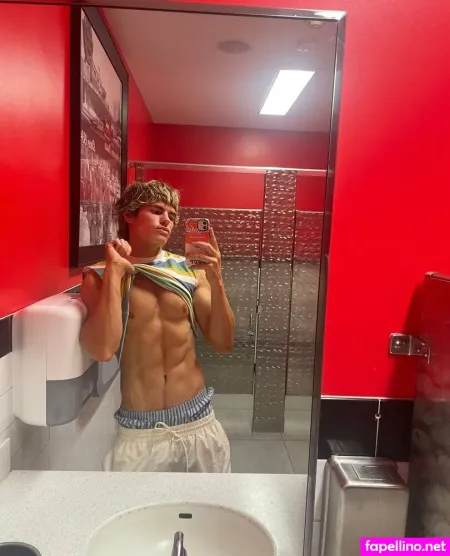 Zanderhodgson OnlyFans Thumbnail #dYLYPTIIB9