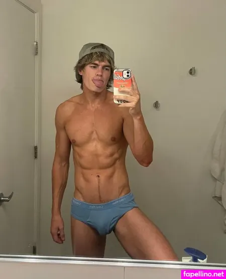 Zanderhodgson OnlyFans Thumbnail #ebwPOe0EZo