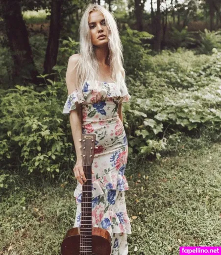 Zandi Holup OnlyFans Thumbnail #891mGW1J1V