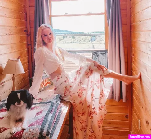 Zandi Holup OnlyFans Thumbnail #QDBee4ZPAS