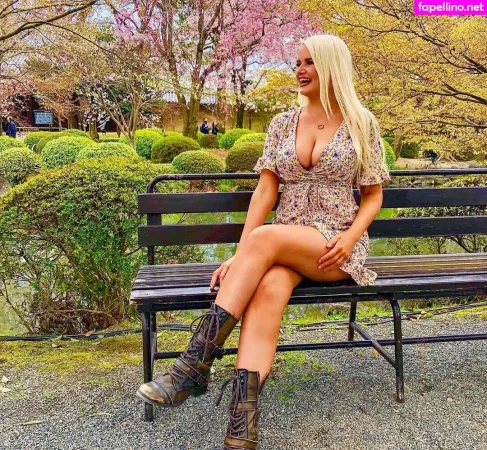 Zandra May OnlyFans Thumbnail #B5t8BWMwzT