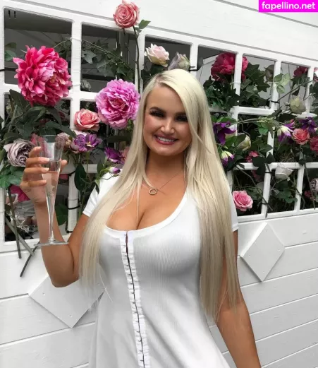 Zandra May OnlyFans Thumbnail #ZbyiUf2dzS