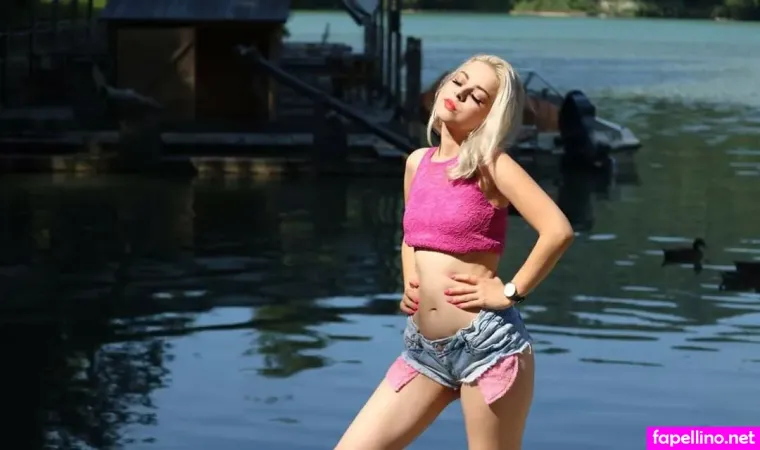 Zanet Breski OnlyFans Thumbnail #FIwK7SymZF