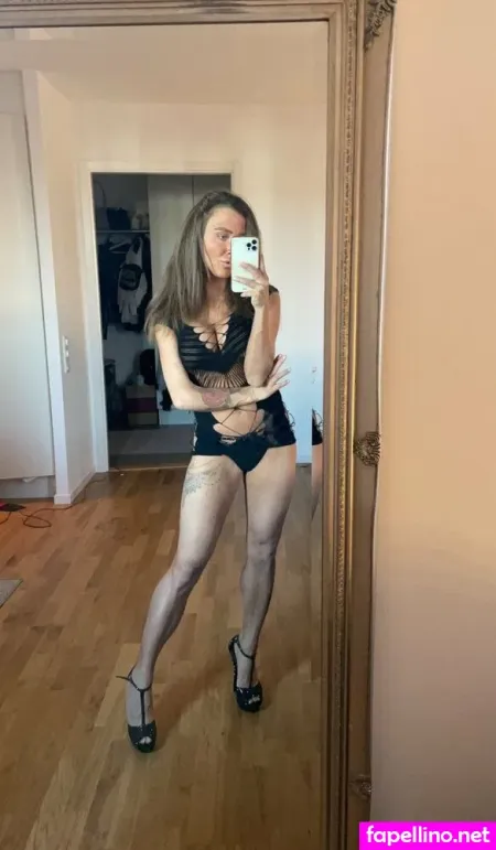 Zanna Zentio OnlyFans Thumbnail #jOs9KqnW56