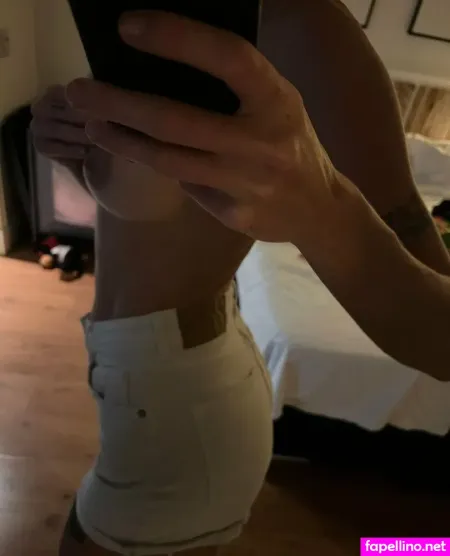 Zara Deeley OnlyFans Thumbnail #xgpapHDaEU