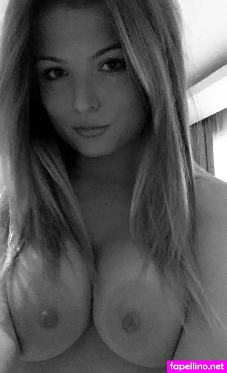 Zara Holland OnlyFans Thumbnail #iPxBxMjMoZ