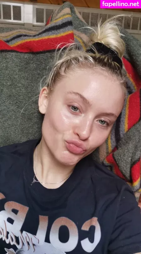Zara Larsson OnlyFans Thumbnail #8jPESlLNk2