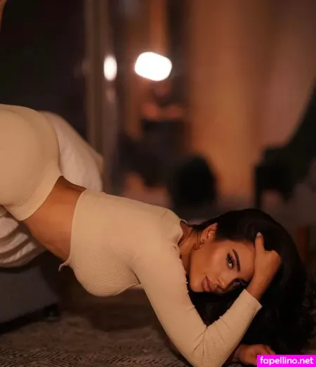 Zara Secret OnlyFans Thumbnail #1TP1AoWgfi