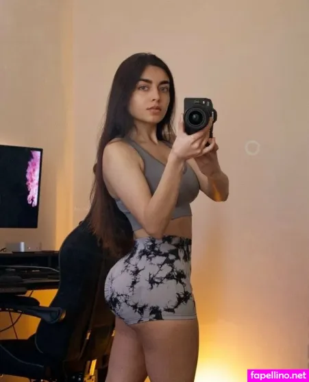 Zaradar Tv OnlyFans Thumbnail #8gRTg8Ue8m