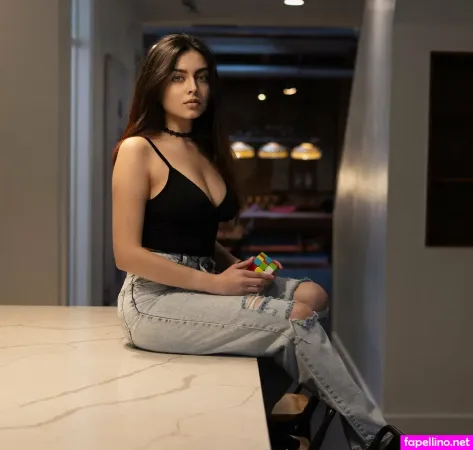 Zaradar Tv OnlyFans Thumbnail #Jn3M81HQP3