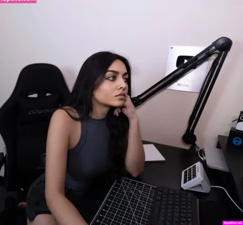 Zaradar Tv OnlyFans Thumbnail #lj7Hg8lfMq