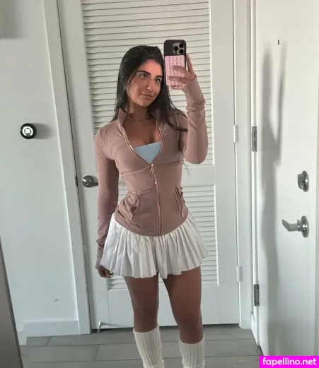 Zarafoxs OnlyFans Thumbnail #Jz7OBOBFXC