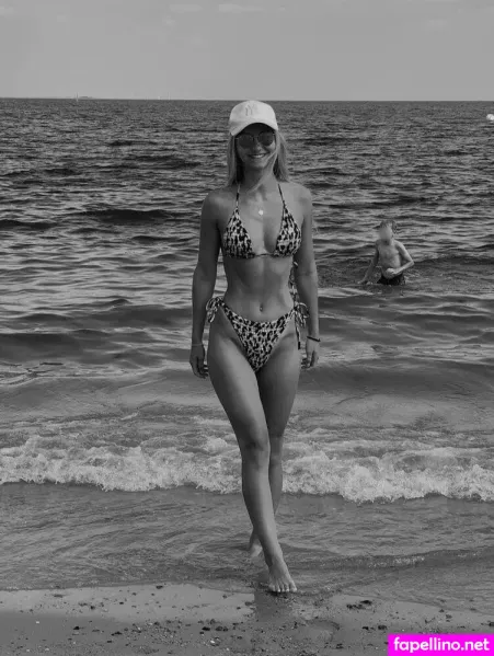 Zarah Ellen OnlyFans Thumbnail #FekNHVStPA