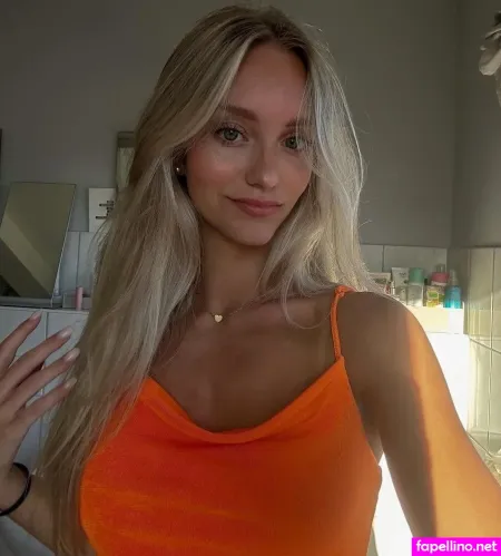 Zarah Ellen OnlyFans Thumbnail #SXhcqBuuVk