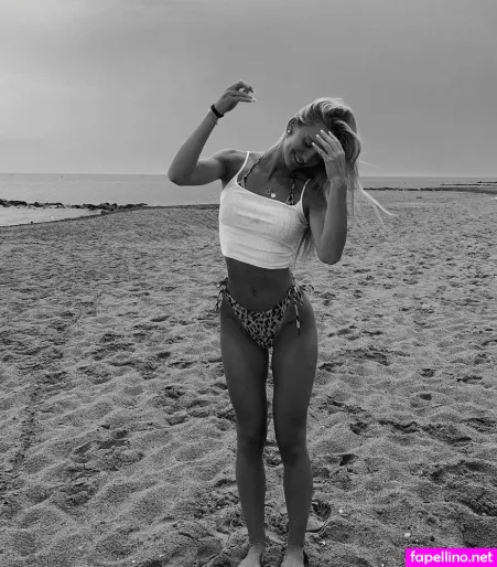 Zarah Ellen OnlyFans Thumbnail #sB6EFKi6yD