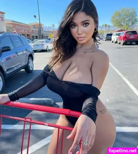 Zarah Heavens OnlyFans Thumbnail #J9wB4vlFGM
