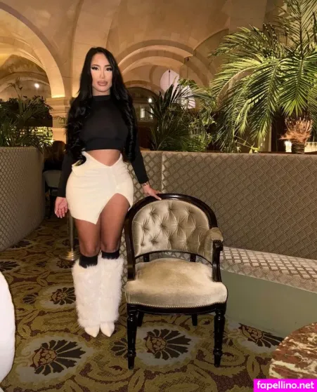 Zarahstaar OnlyFans Thumbnail #XKwmVMb8hG