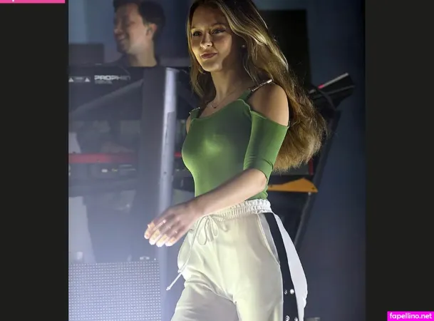 Zaralarsson OnlyFans Thumbnail #yEGWE1eNc6