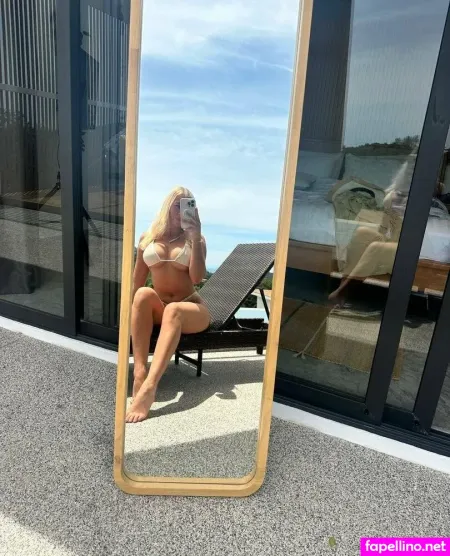 Zarasnow OnlyFans Thumbnail #IWu7nNTx7C