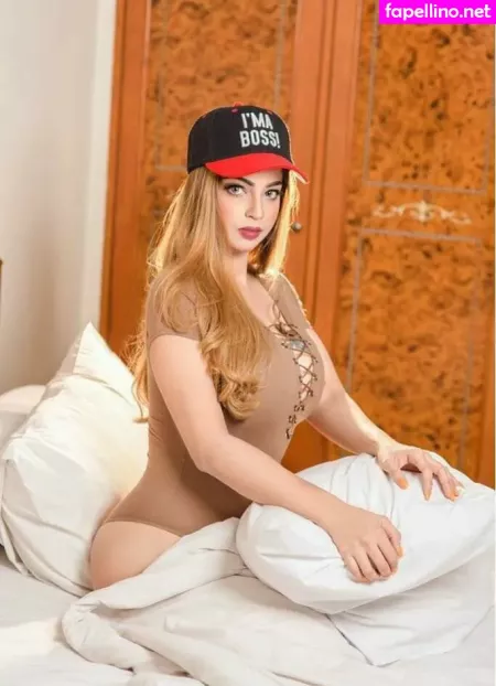 Zareen Zoya Khan OnlyFans Thumbnail #d2lVQ7AxLg