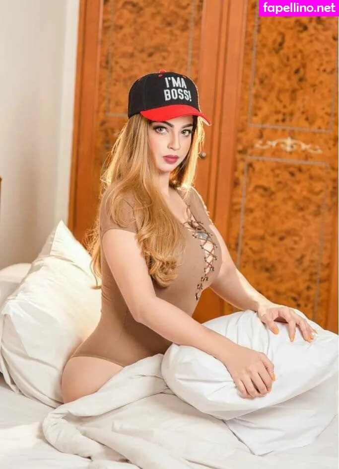 ZAREENZOYAKHAN Nude Leaked OnlyFans Photo #d2lVQ7AxLg