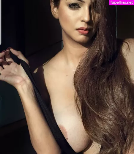 Zareen Zoya Khan OnlyFans Thumbnail #loQVnVZRSK
