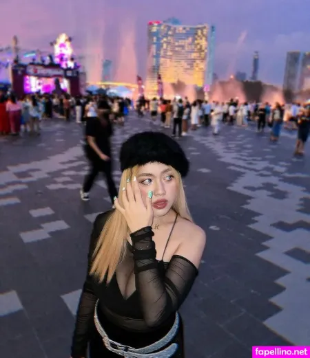 Zareena OnlyFans Thumbnail #MOQ90AyofB