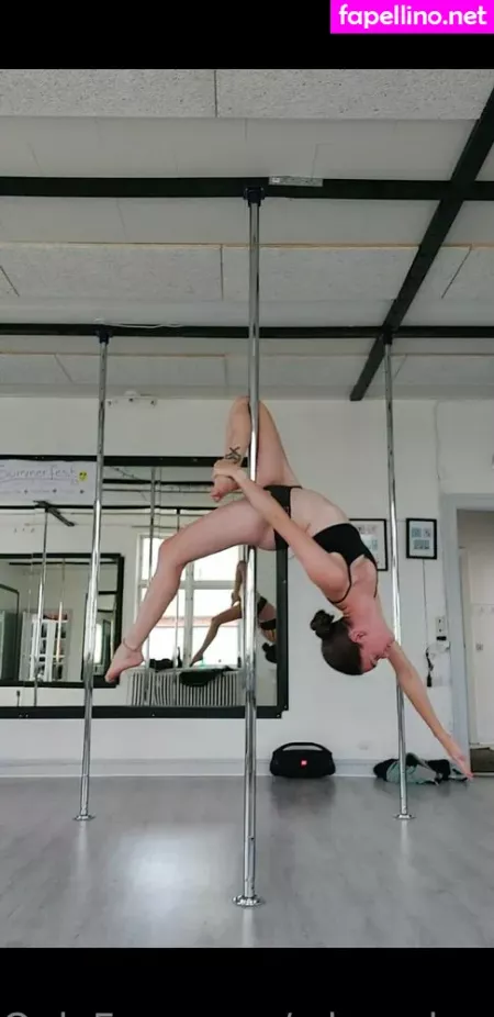 Zdgx Chessman OnlyFans Thumbnail #s1SaxmS9R1