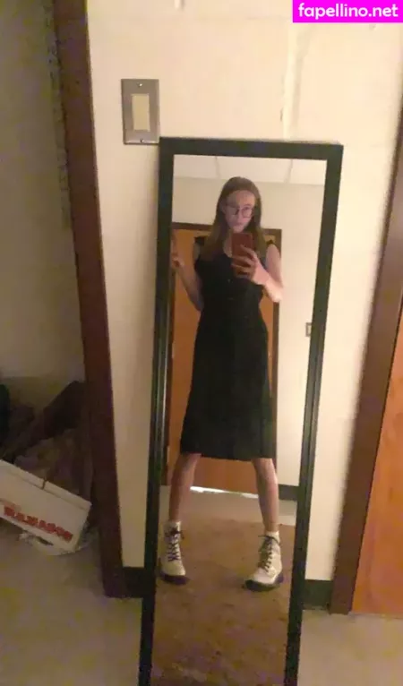 Zee R OnlyFans Thumbnail #OqCK2VYbzu